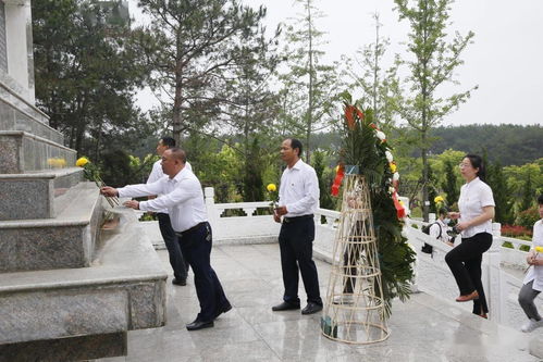 武漢市政機(jī)施公司,開(kāi)展踏尋先烈足跡,傳承革命精神活動(dòng)