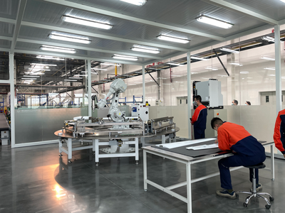 國內首條通航飛行器復合材料自動化生產線在武漢啟動